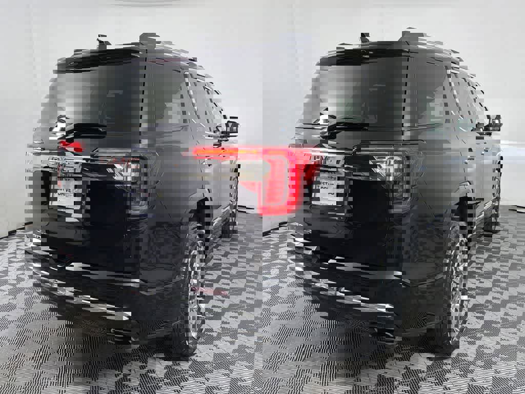 Certified 2022 GMC Acadia Denali w/ Denali Ultimate Package image 10