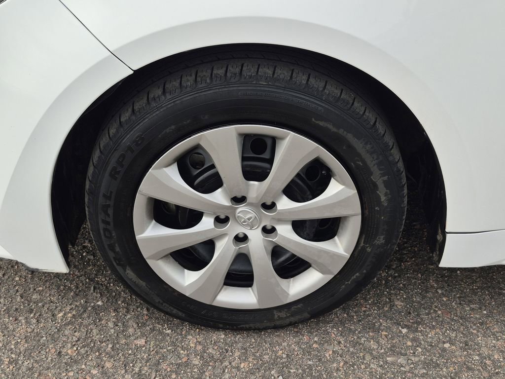 Used 2024 Toyota Corolla LE image 18