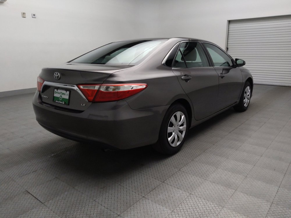 Used 2017 Toyota Camry LE FWD image 9