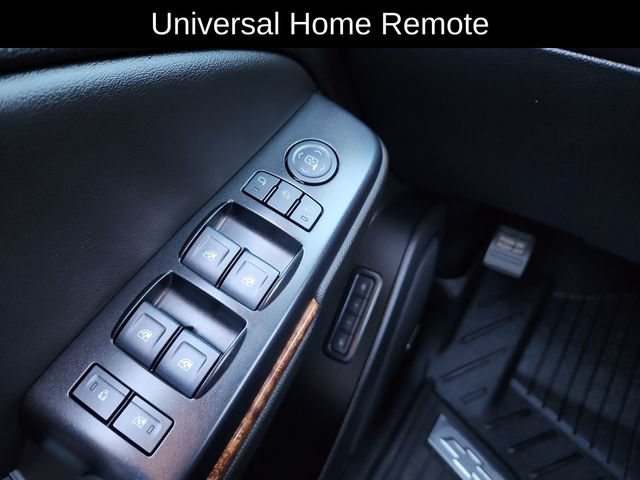Used 2020 Chevrolet Suburban Premier w/ Premier Plus Edition AWD/4WD image 39