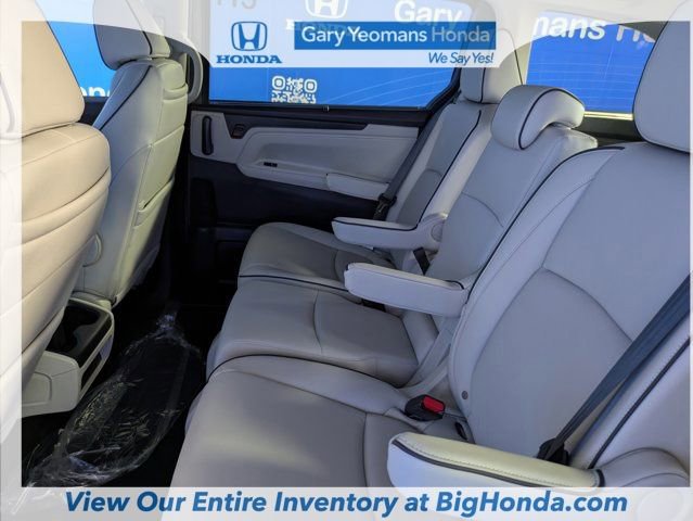 New 2026 Honda Odyssey Touring image 18