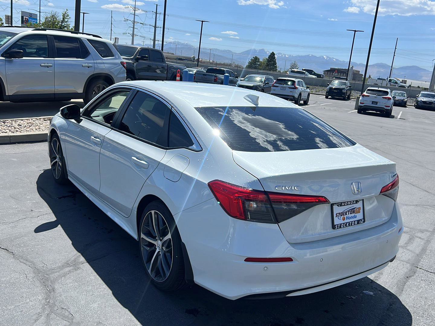 Used 2023 Honda Civic Touring image 6