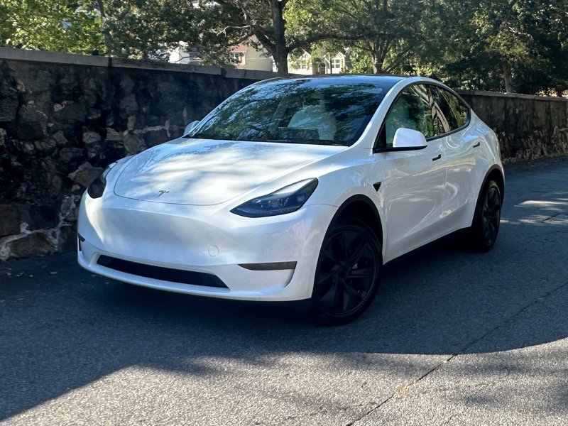 Used 2025 Tesla Model Y Long Range image 2