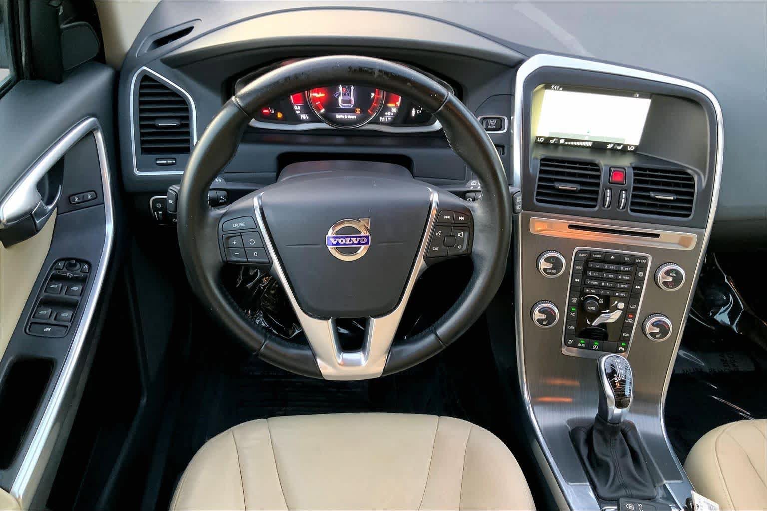 Used 2016 Volvo XC60 T5 Premier FWD image 6