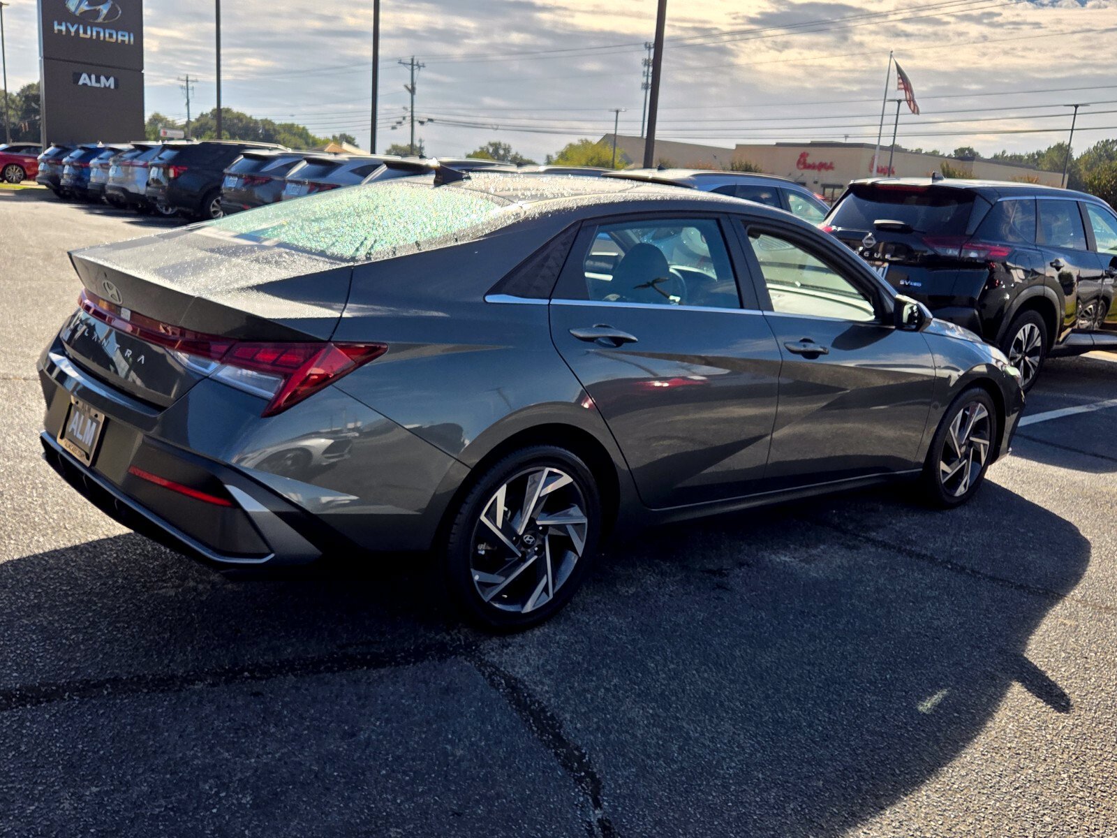 Used 2025 Hyundai Elantra SEL FWD image 12