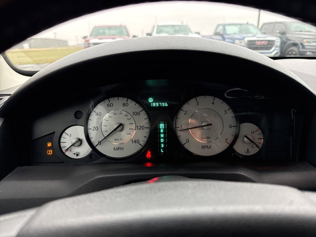 Used 2010 Chrysler 300 Touring image 15