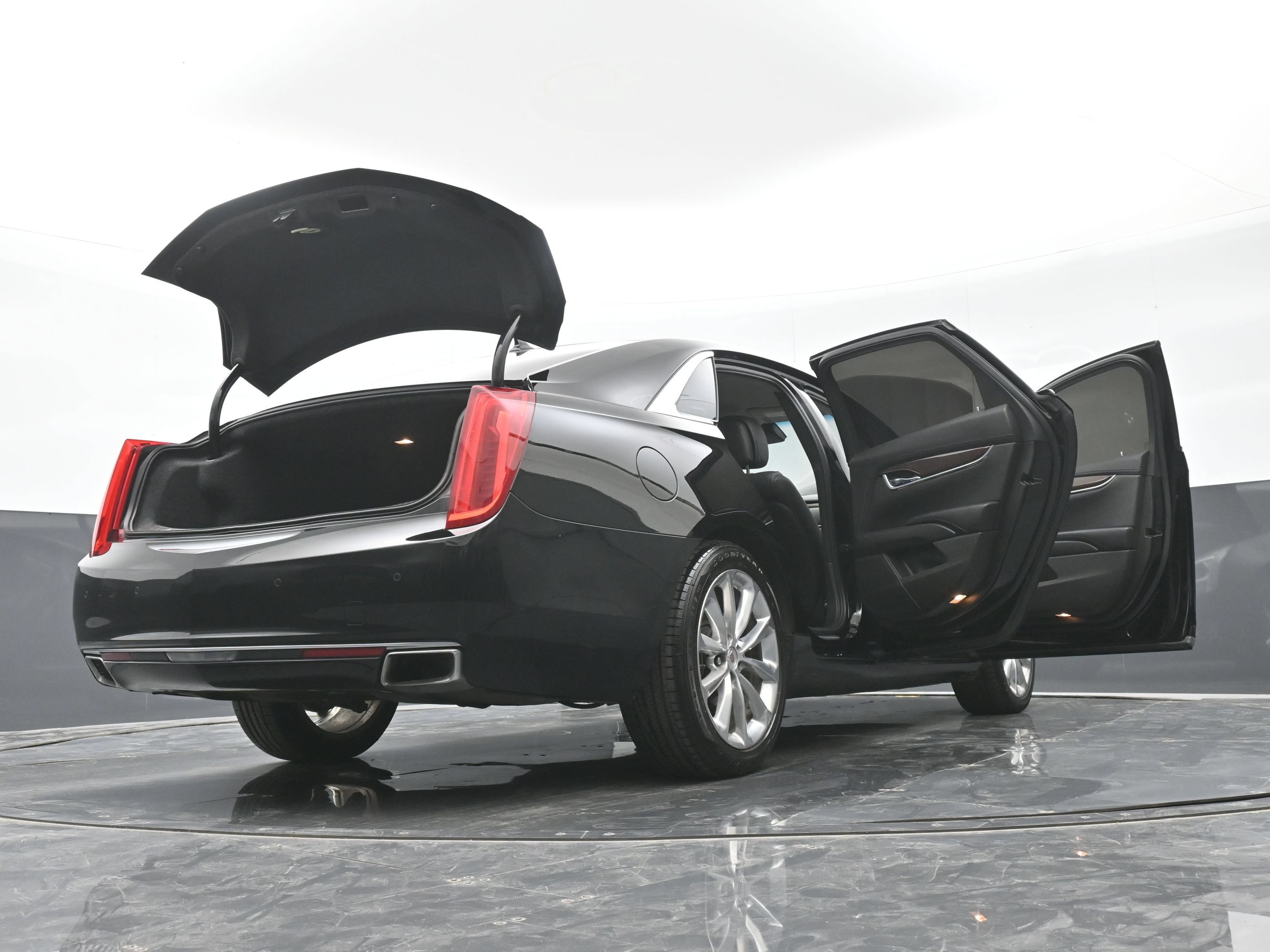 Used 2014 Cadillac XTS Luxury w/ Driver Awareness Package FWD image 48