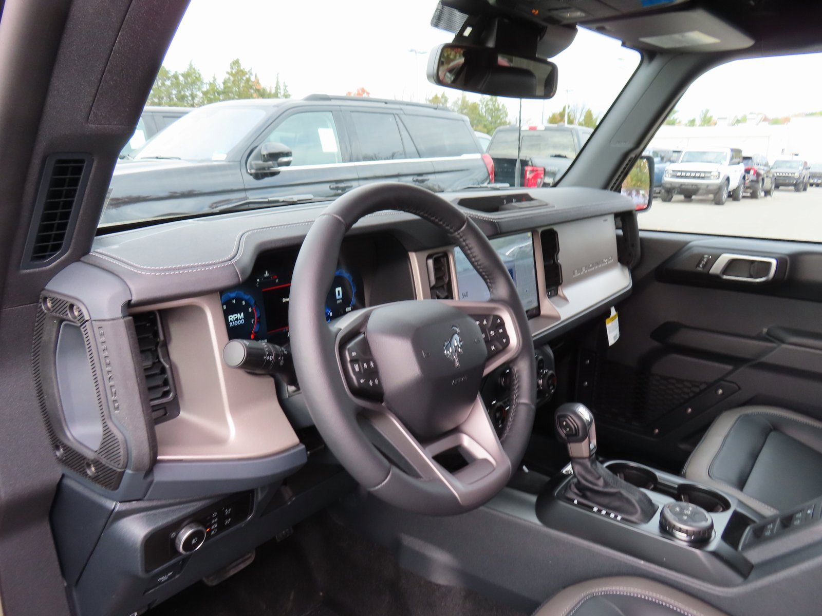 New 2025 Ford Bronco Outer Banks image 9