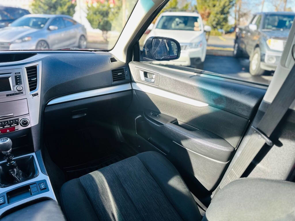 Used 2014 Subaru Outback 2.5i Premium image 12