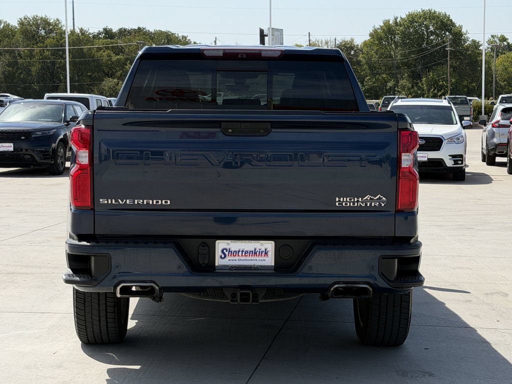 Used 2019 Chevrolet Silverado 1500 High Country w/ Technology Package AWD/4WD image 13