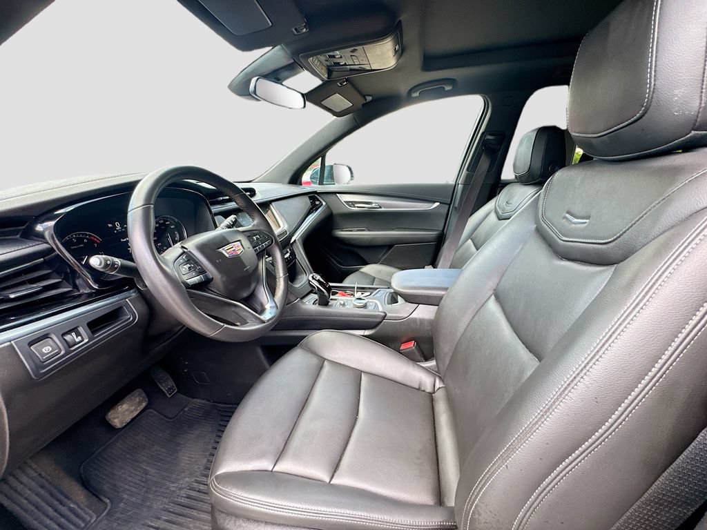 Used 2025 Cadillac XT6 Luxury AWD/4WD image 22
