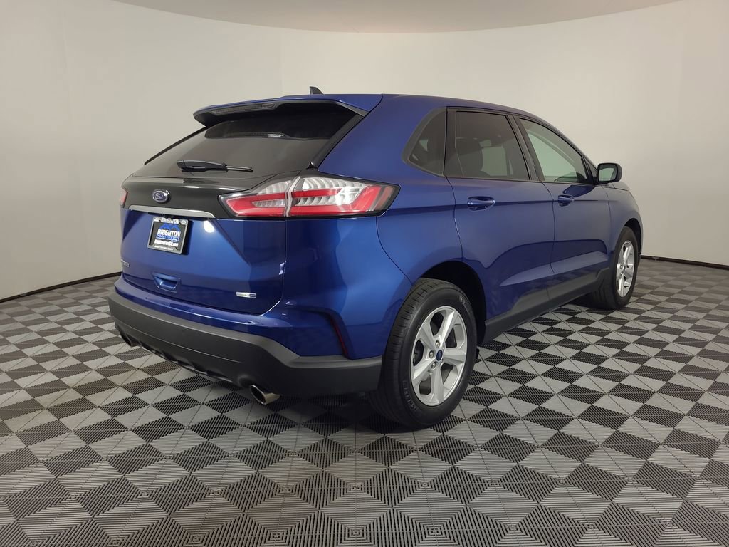 Certified 2020 Ford Edge SE image 3