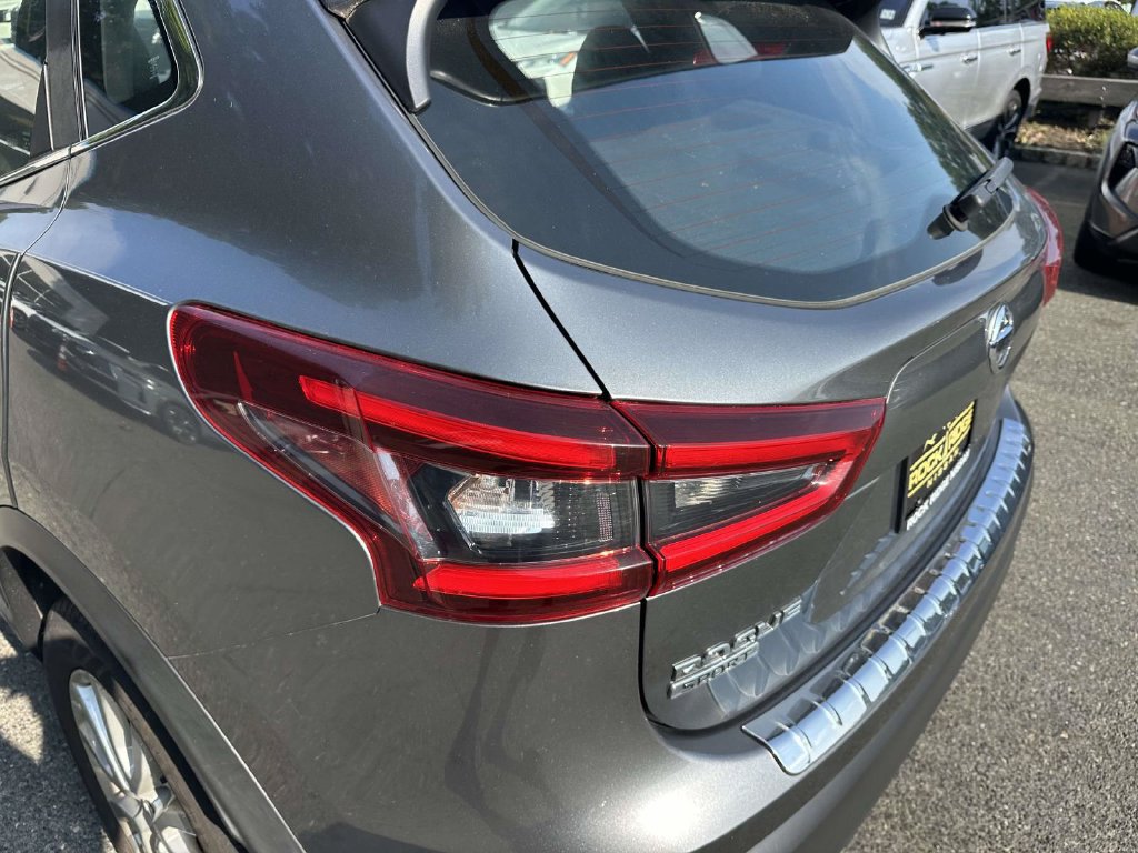 Used 2020 Nissan Rogue Sport SV w/ All-Weather Package AWD/4WD image 10