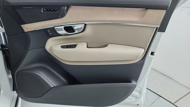 Certified 2026 Volvo XC90 B6 Ultra w/ Protection Package AWD/4WD image 42