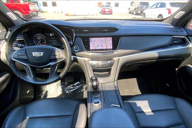 Used 2024 Cadillac XT5 Premium Luxury w/ LPO, Floor Liner Package AWD/4WD image 15