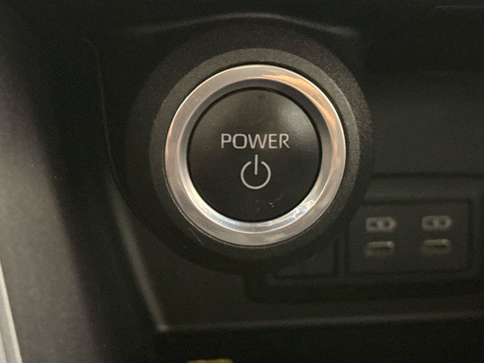 Certified 2023 Toyota Venza LE AWD/4WD image 21