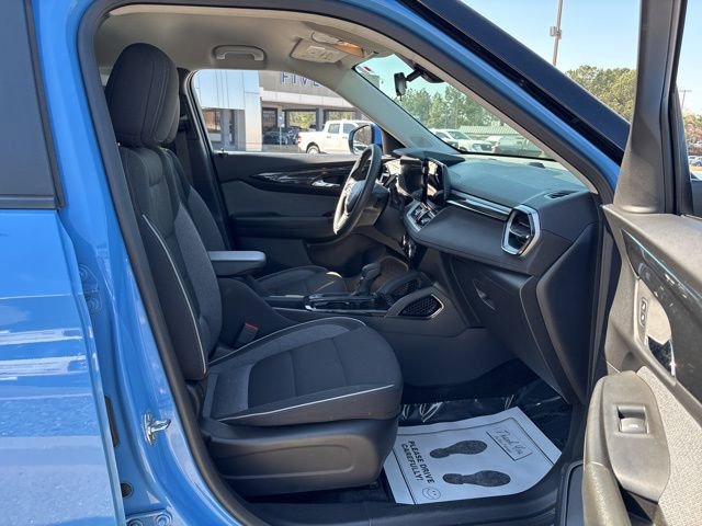 Used 2024 Chevrolet TrailBlazer LT image 20