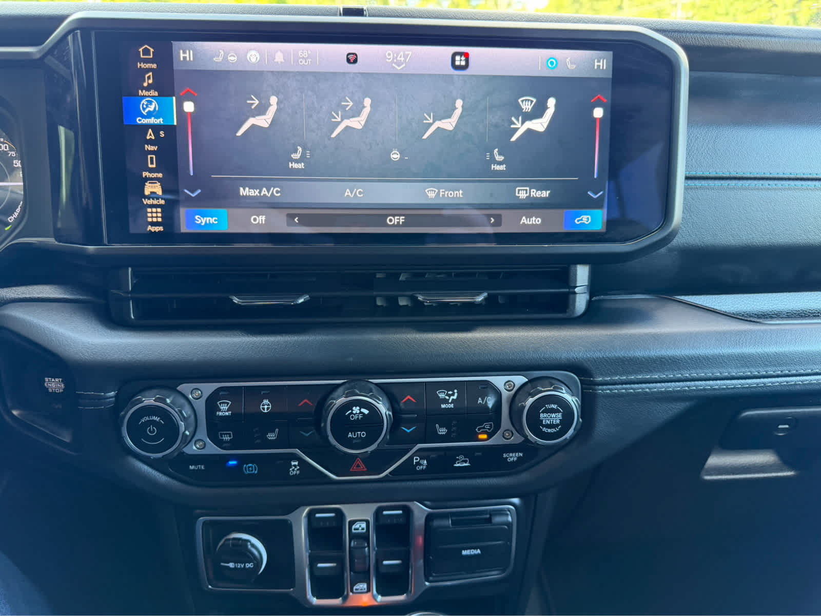 Used 2024 Jeep Wrangler High Altitude AWD/4WD image 23