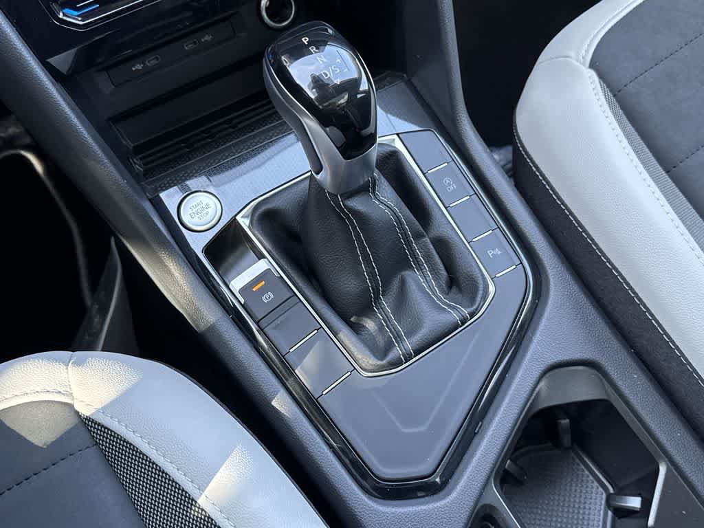 New 2026 Volkswagen Taos SE FWD image 21