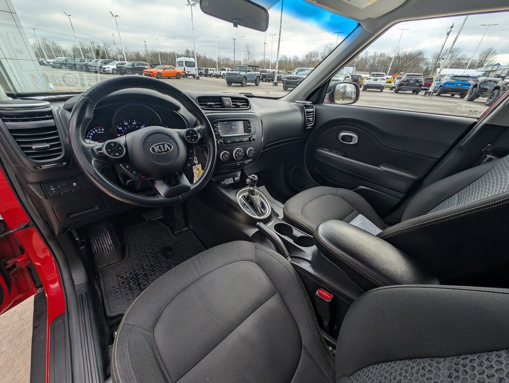 Used 2016 Kia Soul + w/ Designer's Package image 2