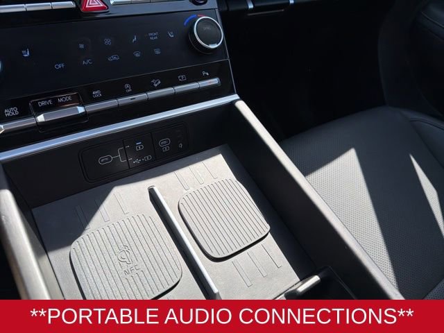Used 2025 Hyundai Santa Fe XRT image 17