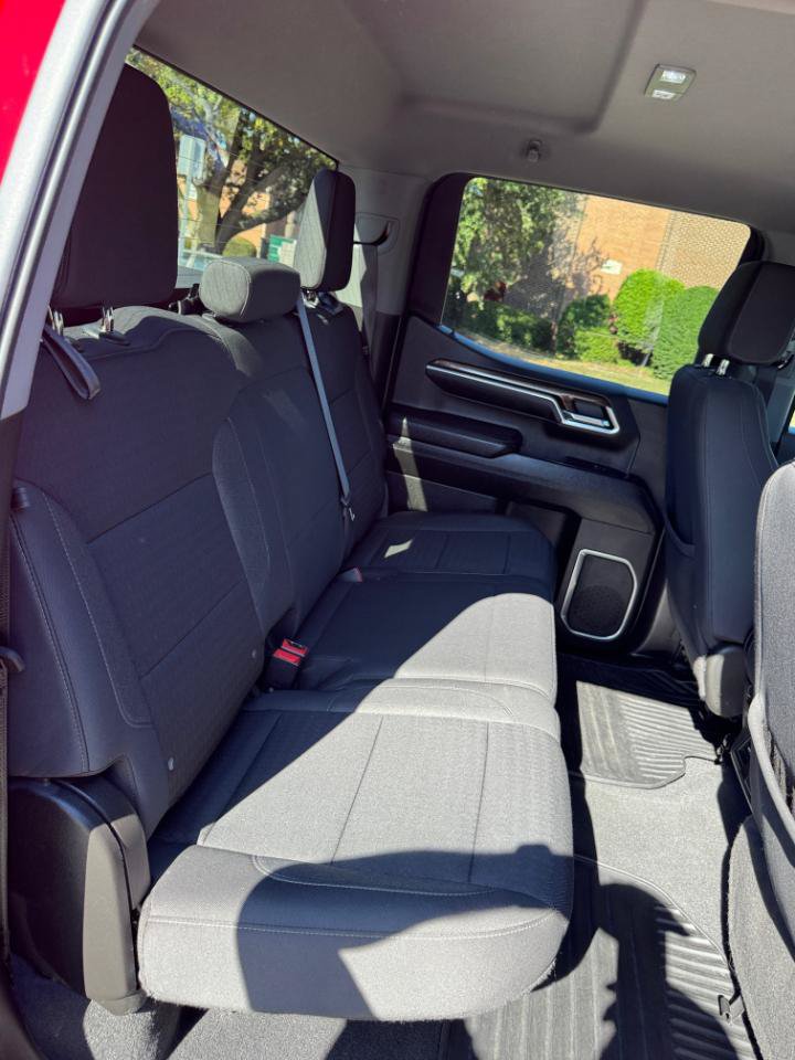 Used 2022 Chevrolet Silverado 1500 LT AWD/4WD image 20