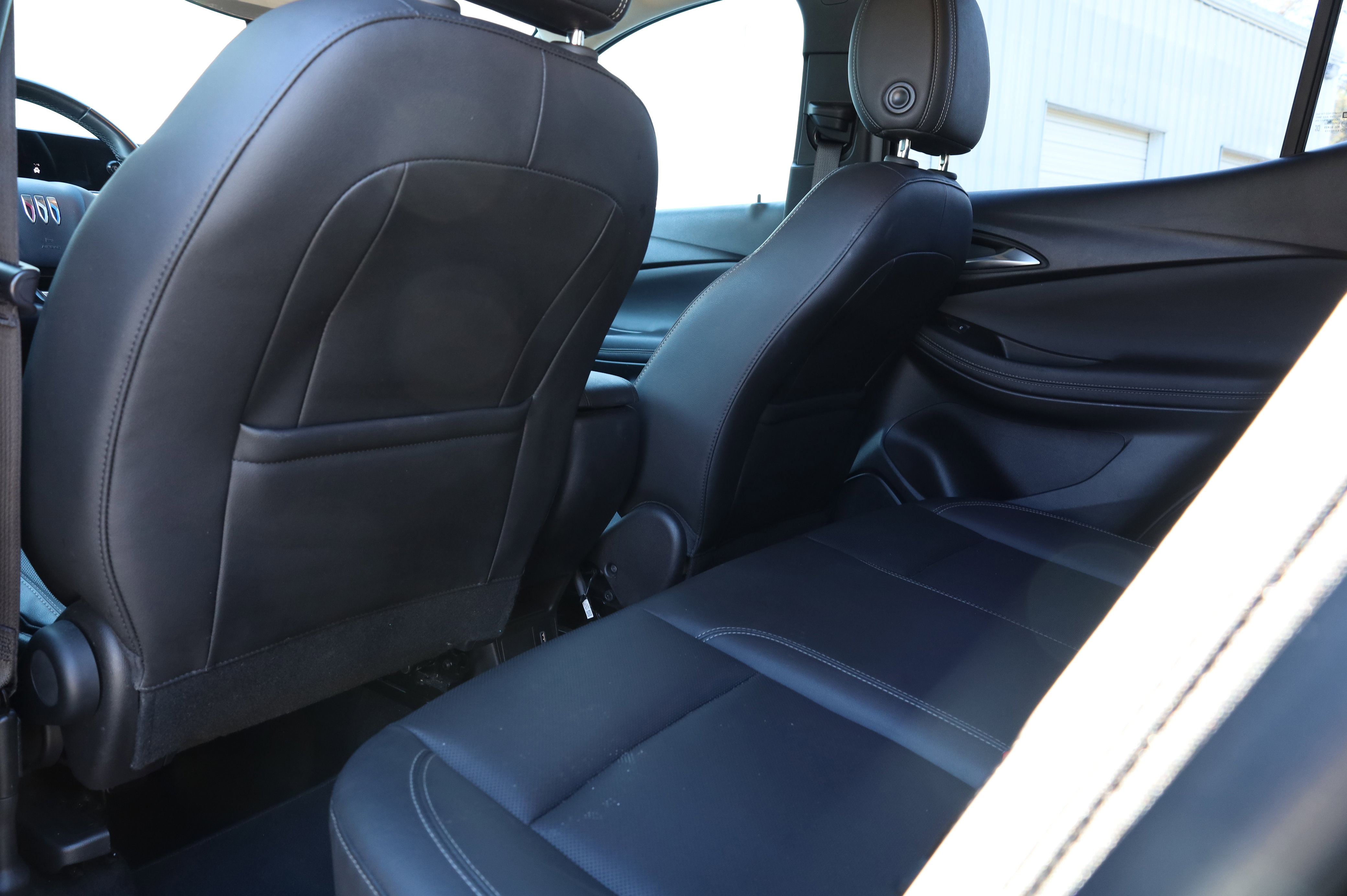 Used 2024 Buick Encore GX Sport Touring image 25