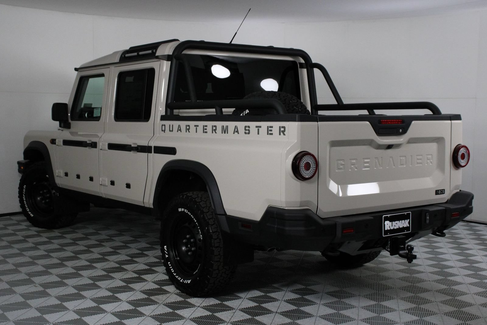 New 2025 INEOS Grenadier Quartermaster AWD/4WD image 3
