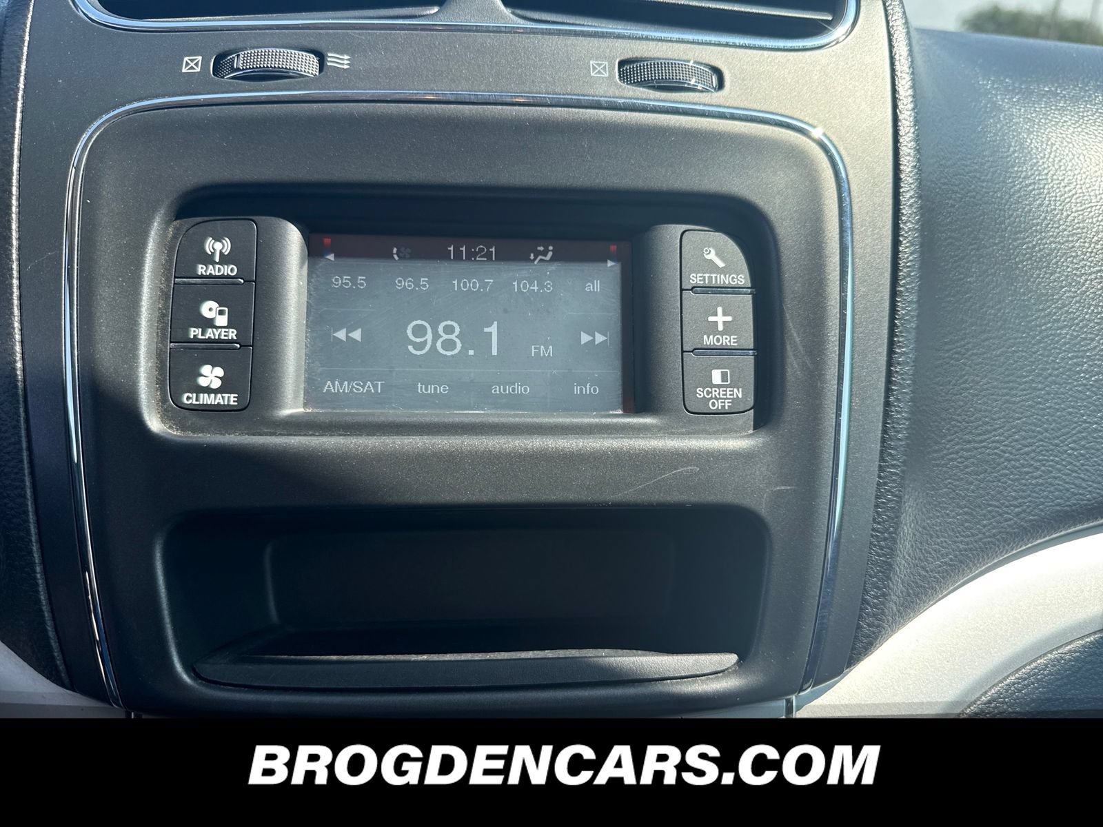 Used 2016 Dodge Journey SXT w/ Comfort/Convenience Group AWD/4WD image 7