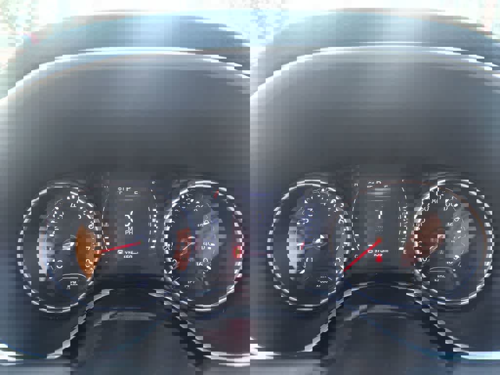 Used 2021 Jeep Compass Latitude image 15