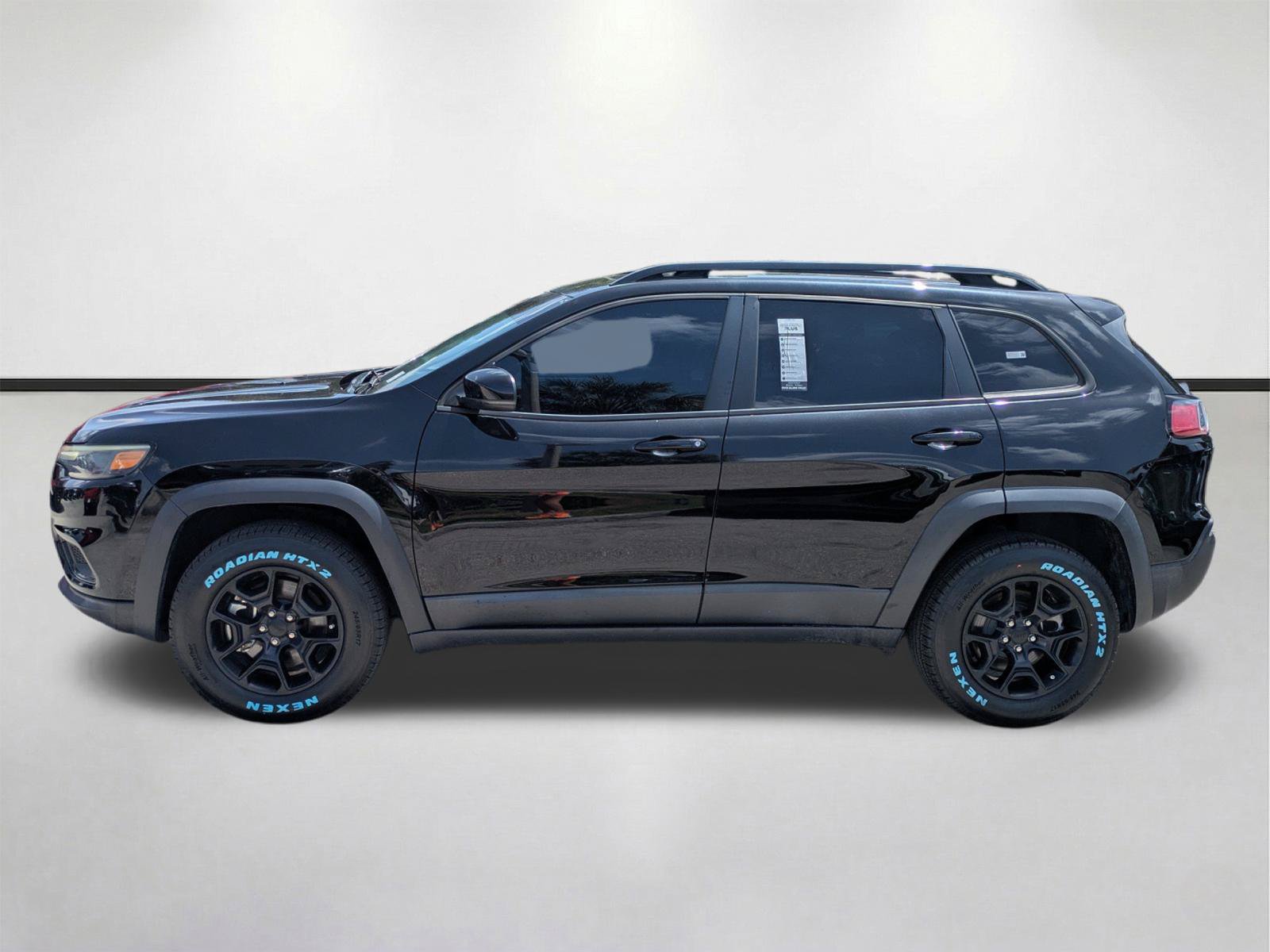 Used 2022 Jeep Cherokee Latitude w/ Sun & Sound Group AWD/4WD image 8