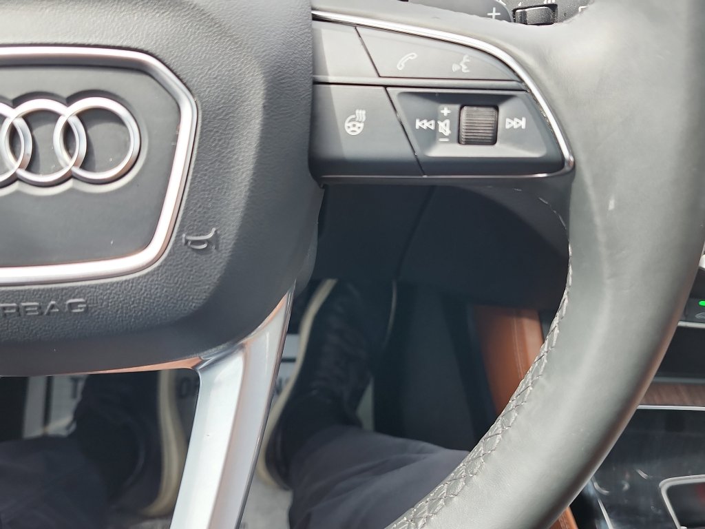 Used 2024 Audi Q5 e Prestige image 22