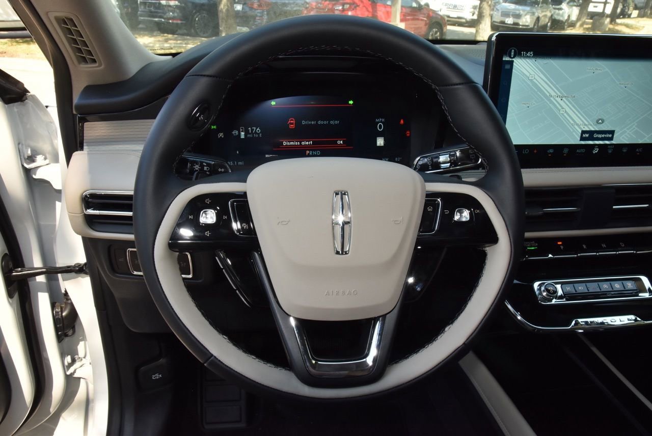 New 2026 Lincoln Corsair Premiere FWD image 22