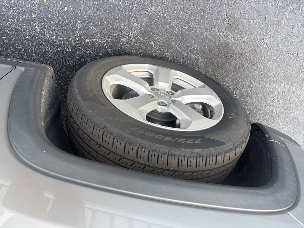 Used 2022 Jeep Compass Latitude image 6