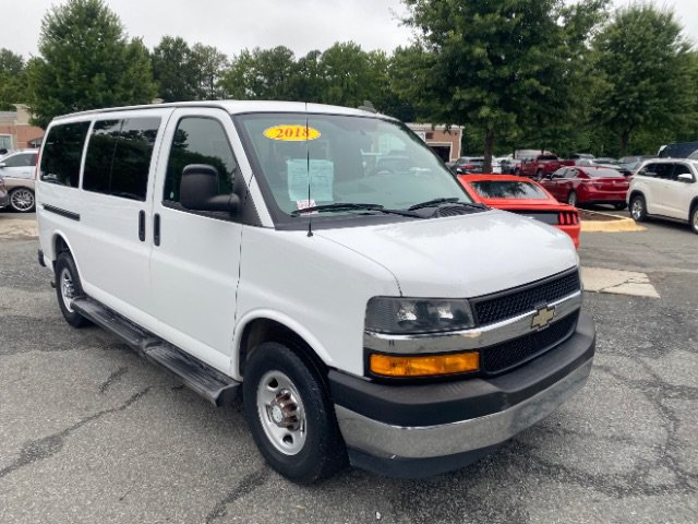 Used 2018 Chevrolet Express 3500 LT w/ LT Preferred Equipment Group RWD image 7