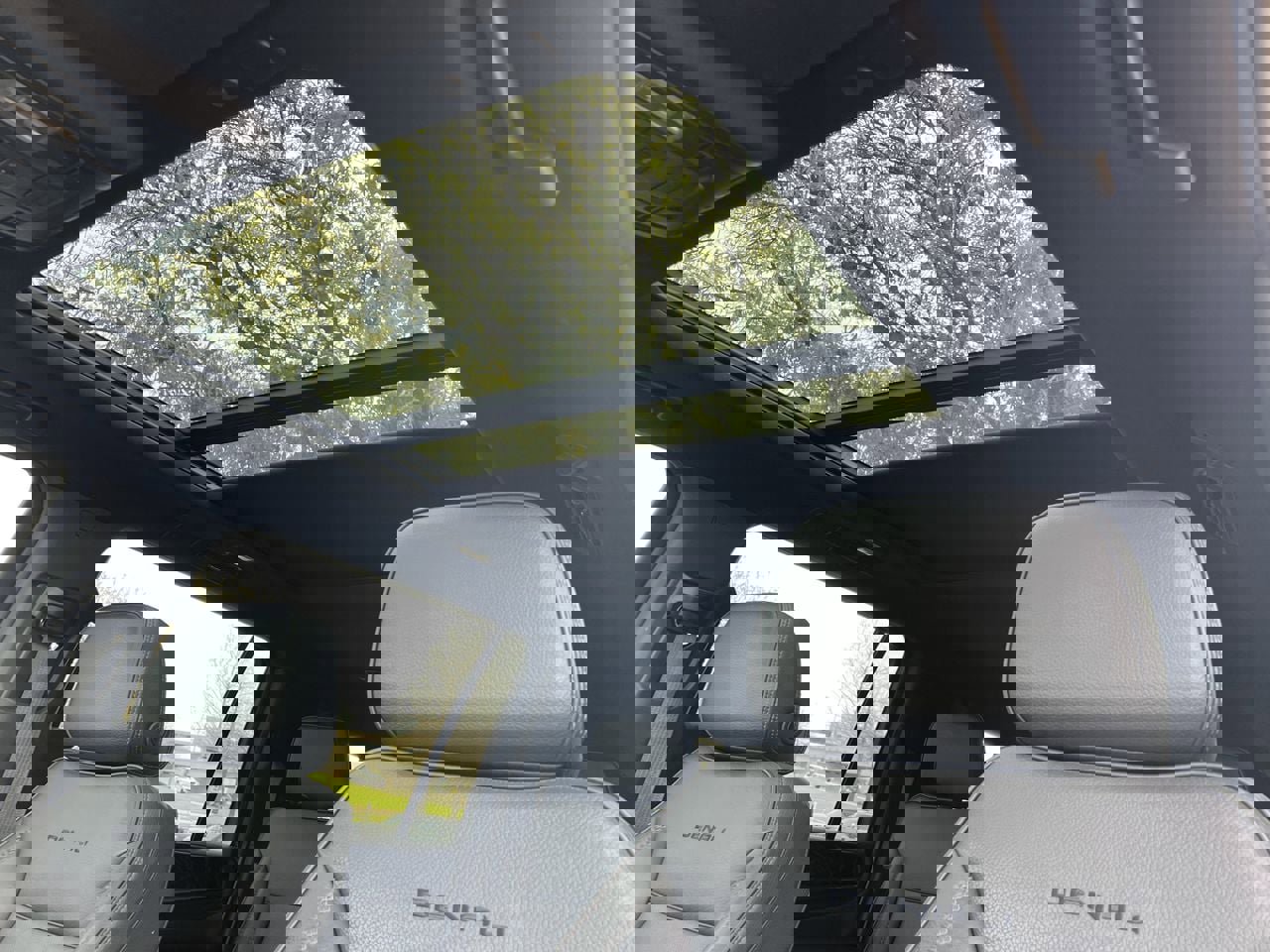 Used 2021 GMC Yukon XL Denali w/ Denali Premium Package image 26