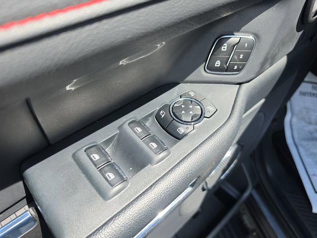 Used 2023 Ford Expedition Max Limited image 17