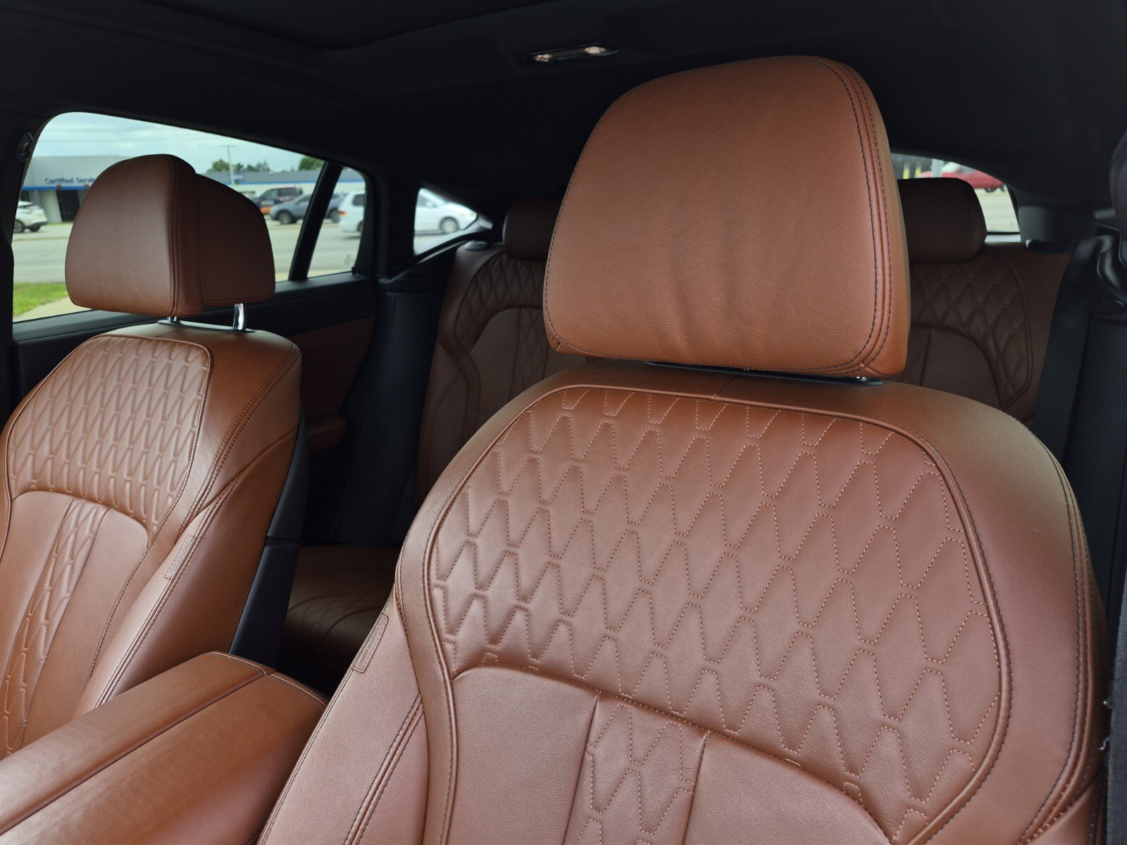 Used 2022 BMW X6 xDrive40i w/ M Sport Package image 13