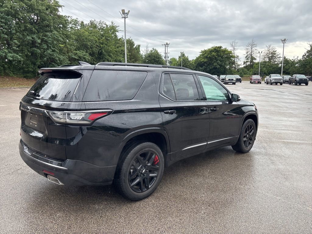 Used 2020 Chevrolet Traverse Premier w/ Redline Edition FWD image 7