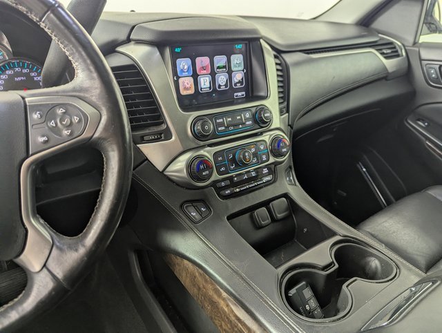 Used 2016 Chevrolet Suburban LT w/ Luxury Package image 12