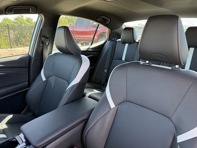 Used 2025 Toyota Camry SE image 14