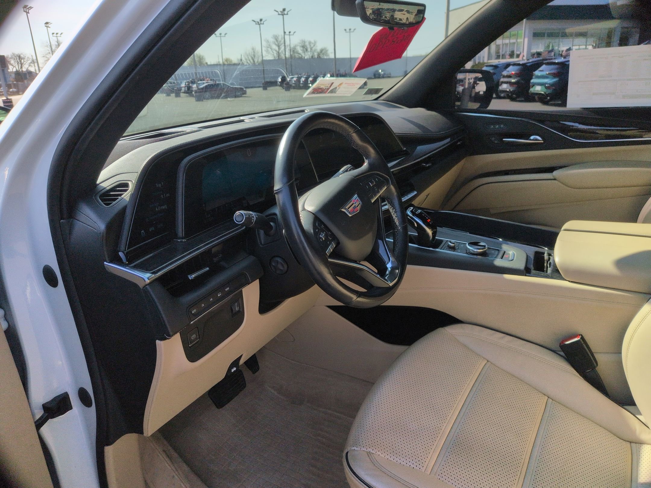 Certified 2021 Cadillac Escalade Premium Luxury image 10