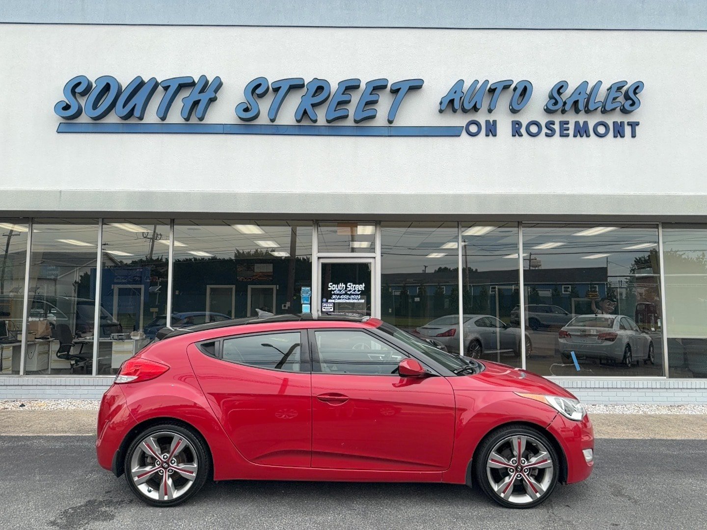 Used 2013 Hyundai Veloster w/ Style Pkg