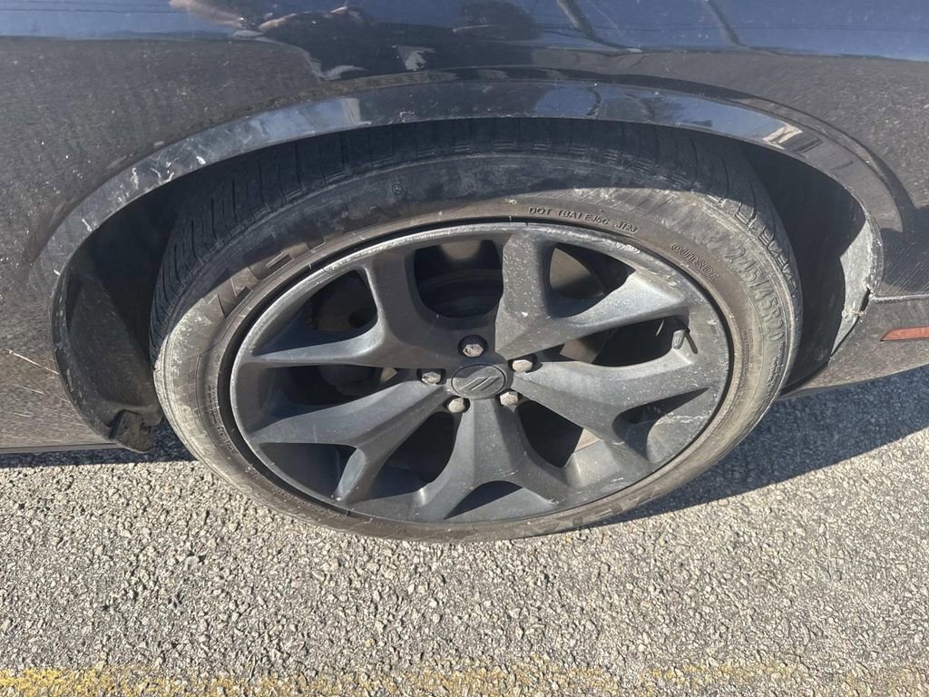 Used 2018 Dodge Challenger SXT w/ Driver Convenience Group image 10