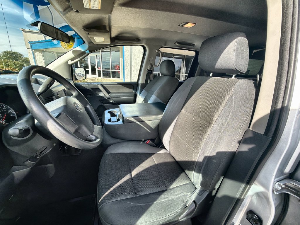 Used 2008 Nissan Titan XE AWD/4WD image 13