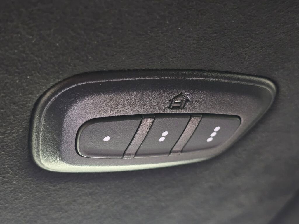 Used 2024 Jeep Grand Wagoneer Series II w/ Quick Order Packagew 28T image 39