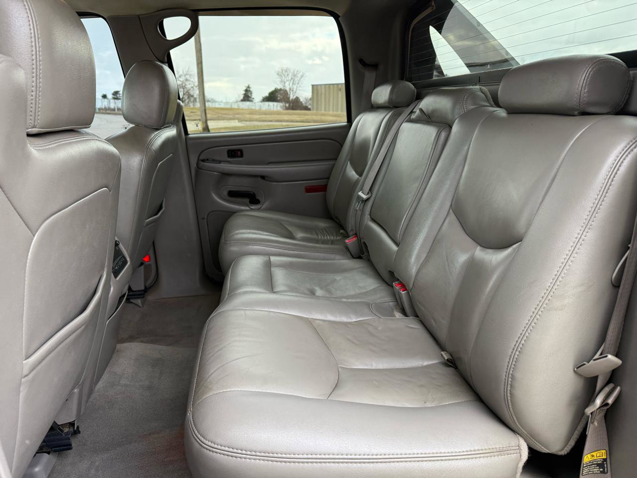 Used 2005 Chevrolet Avalanche Z71 w/ Sun And Sound Package image 19