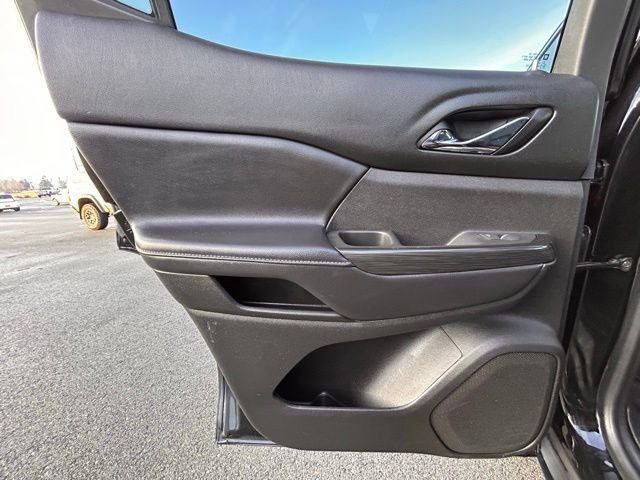 Used 2019 GMC Acadia SLT w/ LPO, Floor Liner Package image 41