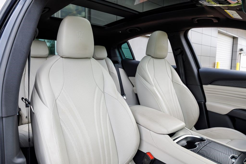 Certified 2023 Maserati Grecale Modena AWD/4WD image 10