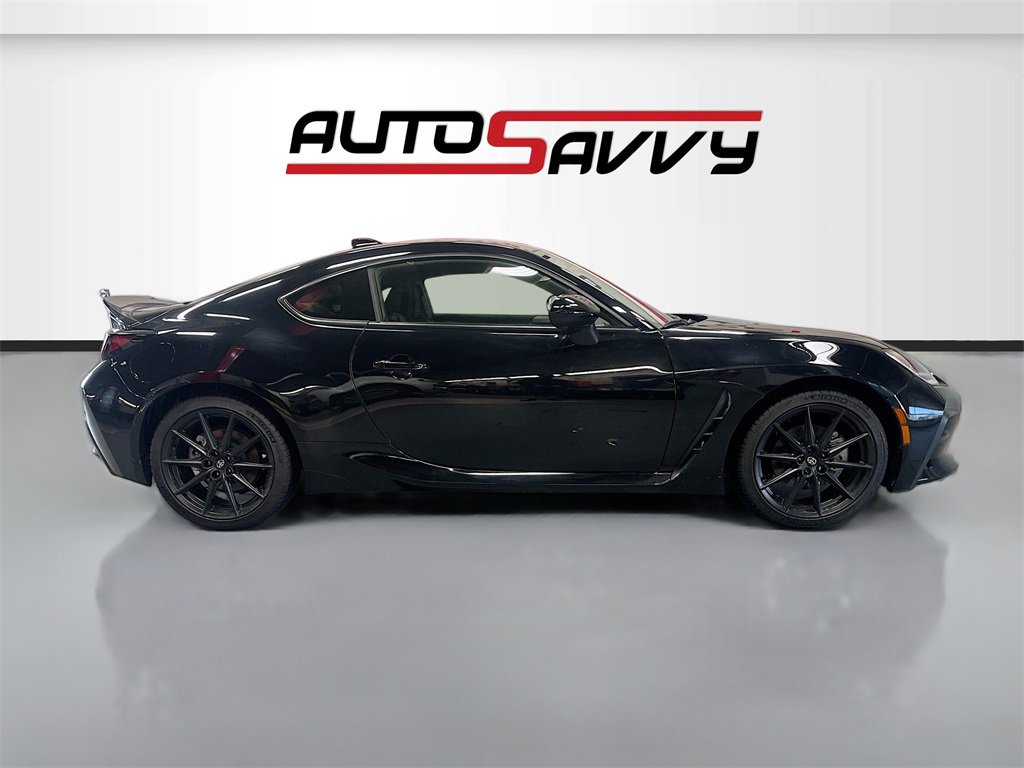 Used 2025 Toyota GR86 Premium w/ ALL Weather Mat Package (TMS) image 8